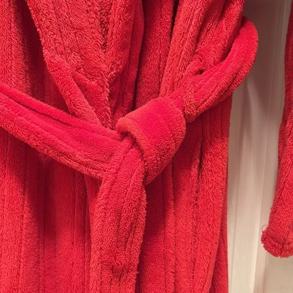 Delicates Plush Robe - Picture 3 of 5